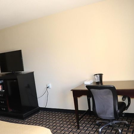 Econo Lodge Inn & Suites Wisconsin Dells Eksteriør billede