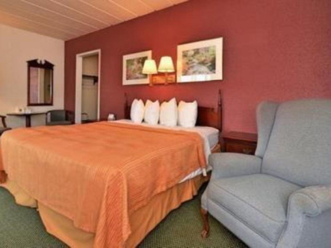 Econo Lodge Inn & Suites Wisconsin Dells Eksteriør billede