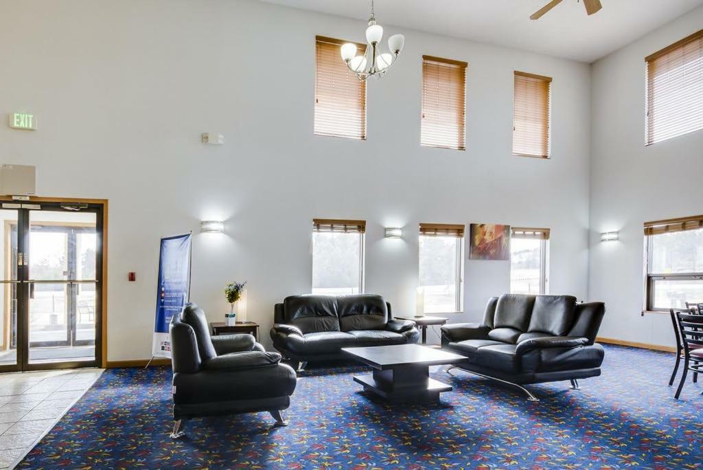 Econo Lodge Inn & Suites Wisconsin Dells Eksteriør billede